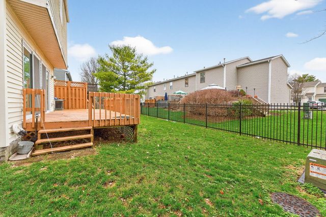 900 Pebblelane Drive, 57, Columbus, OH 43085