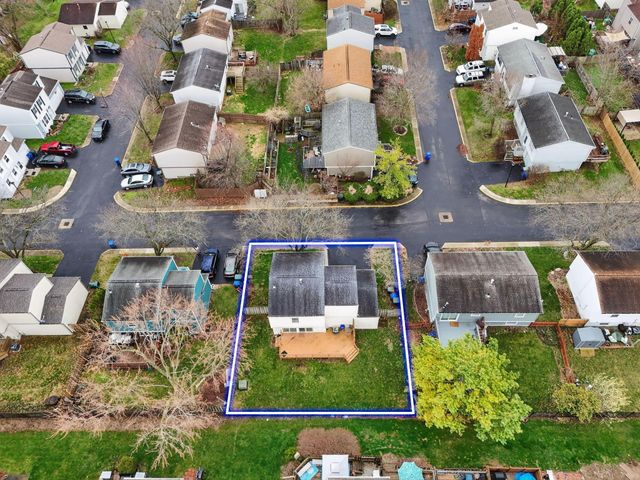 900 Pebblelane Drive, 57, Columbus, OH 43085