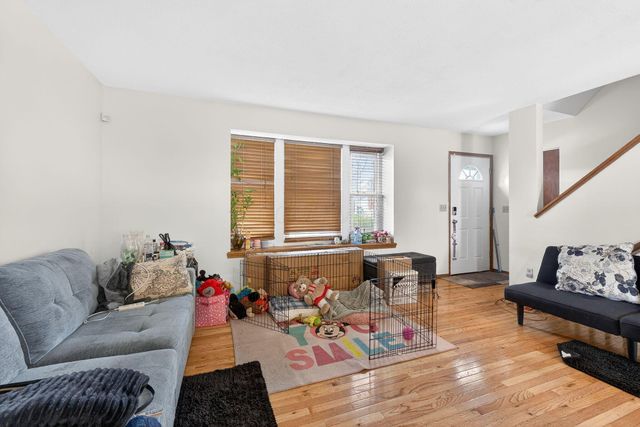 900 Pebblelane Drive, 57, Columbus, OH 43085