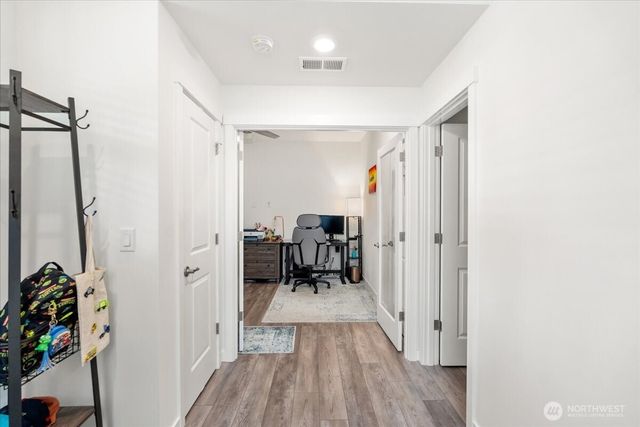 18104 SE 242 Street, Covington, WA 98042