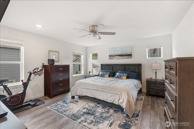 18104 SE 242 Street, Covington, WA 98042