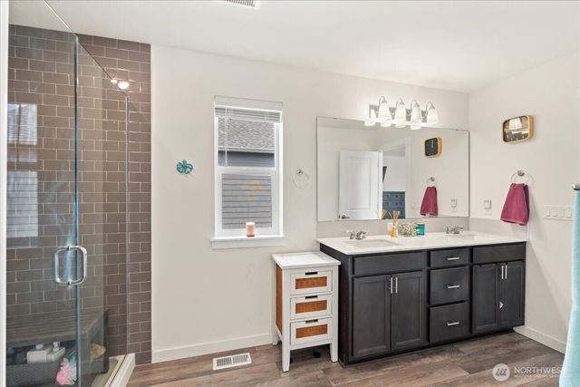 18104 SE 242 Street, Covington, WA 98042