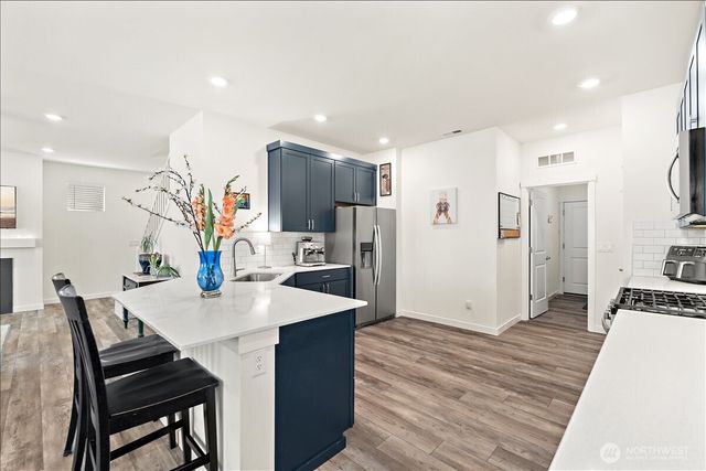 18104 SE 242 Street, Covington, WA 98042