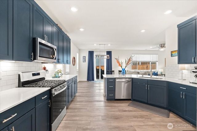18104 SE 242 Street, Covington, WA 98042