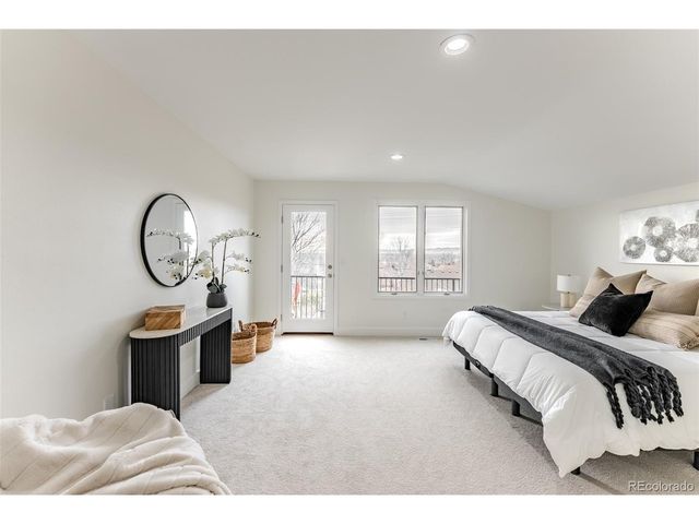 4624 W Moncrieff Pl, Denver, CO 80212