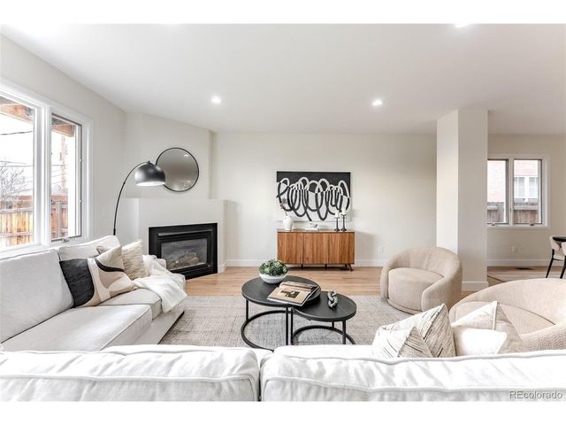 4624 W Moncrieff Pl, Denver, CO 80212