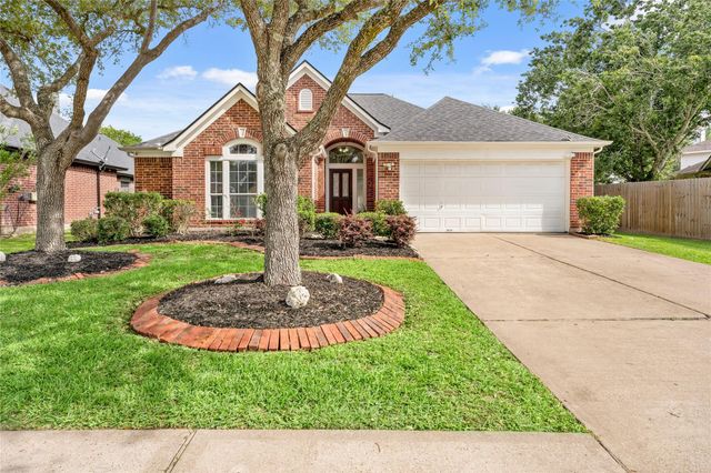 4312 Running Pine Drive, League City, TX 77573