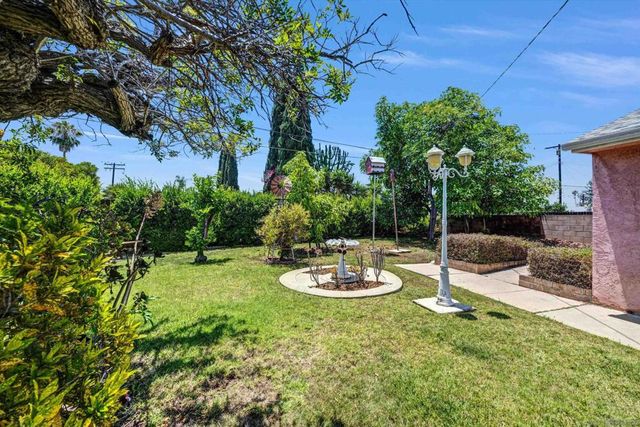 5533 Elgin Ave, San Diego, CA 92120