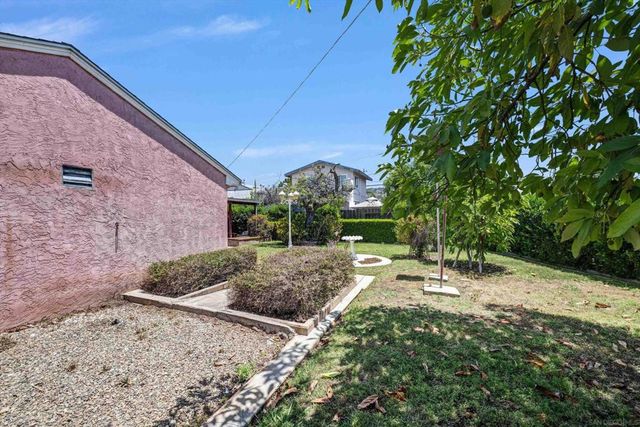 5533 Elgin Ave, San Diego, CA 92120
