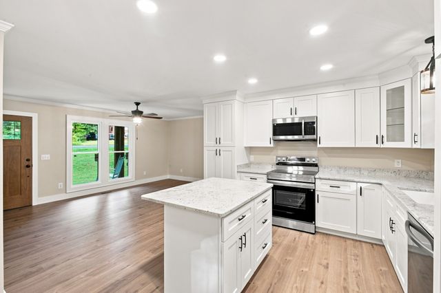 1121 Blake Road, Lyles, TN 37098
