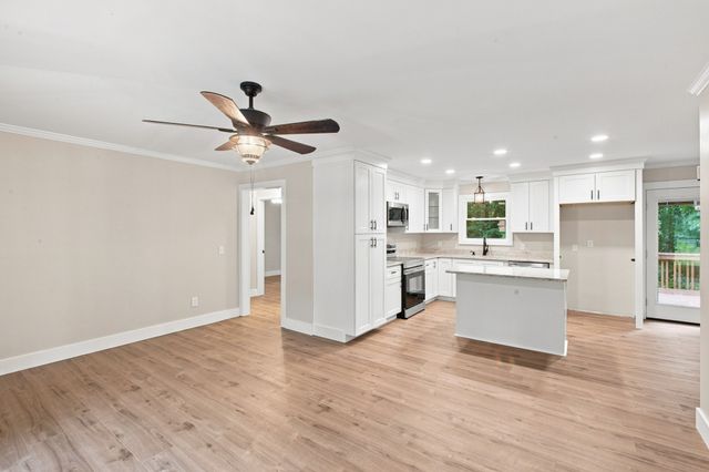 1121 Blake Road, Lyles, TN 37098