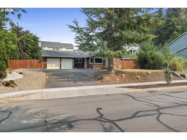 16300 Se ECKERT Ln, Damascus, OR 97089