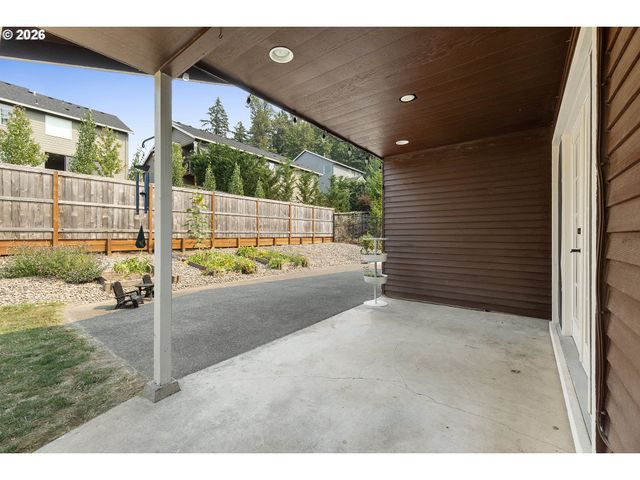 16300 Se ECKERT Ln, Damascus, OR 97089