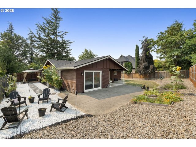 16300 Se ECKERT Ln, Damascus, OR 97089