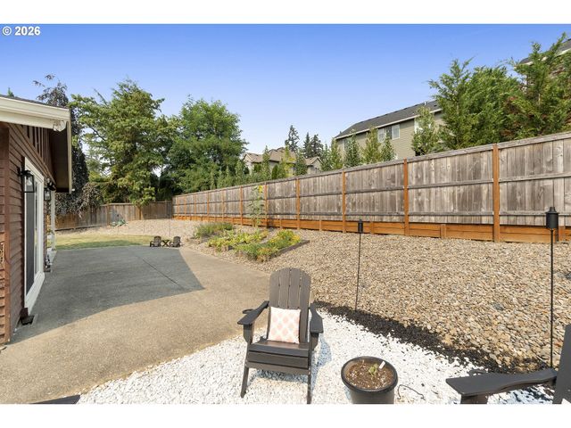 16300 Se ECKERT Ln, Damascus, OR 97089