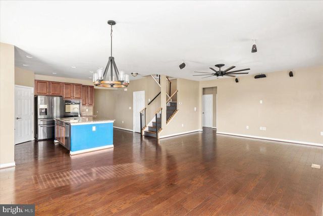 112 NORWICH CT, Stephens City, VA 22655