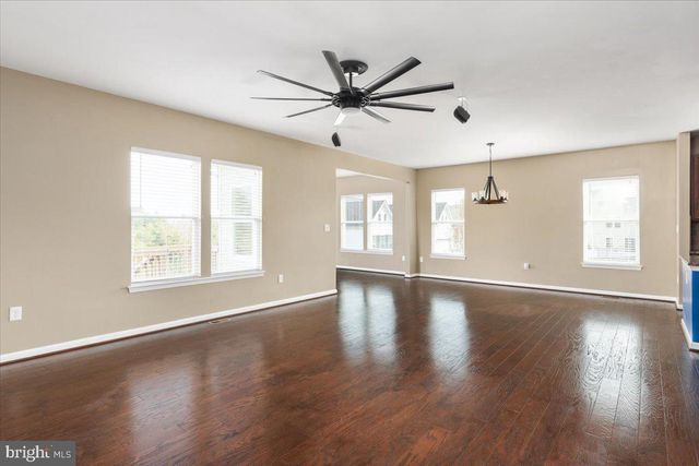 112 NORWICH CT, Stephens City, VA 22655