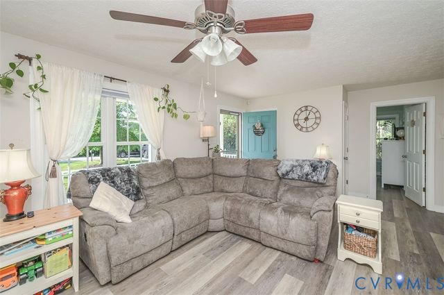 9052 Russet Ln, Mechanicsville, VA 23116