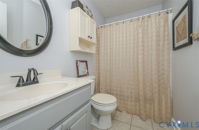 9052 Russet Ln, Mechanicsville, VA 23116