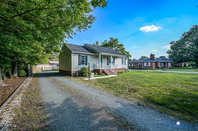 9052 Russet Ln, Mechanicsville, VA 23116