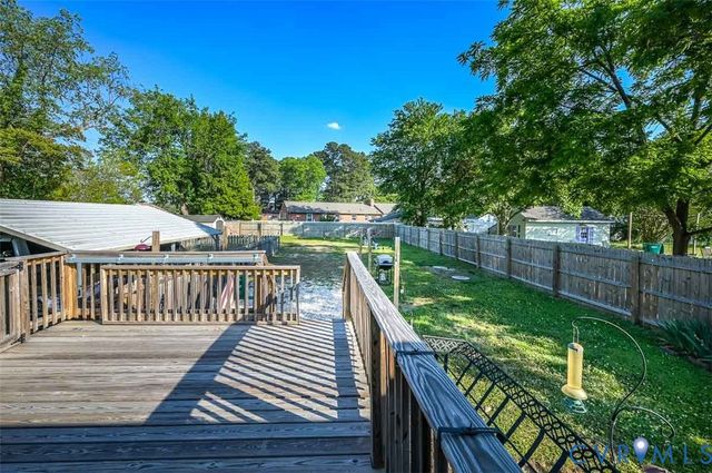 9052 Russet Ln, Mechanicsville, VA 23116