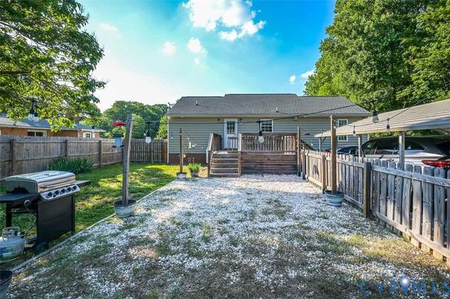 9052 Russet Ln, Mechanicsville, VA 23116