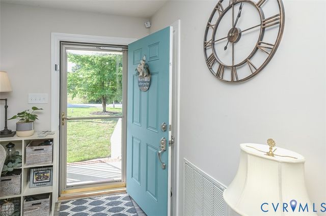 9052 Russet Ln, Mechanicsville, VA 23116