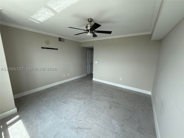 610 W Las Olas Blvd 913N, Fort Lauderdale, FL 33312