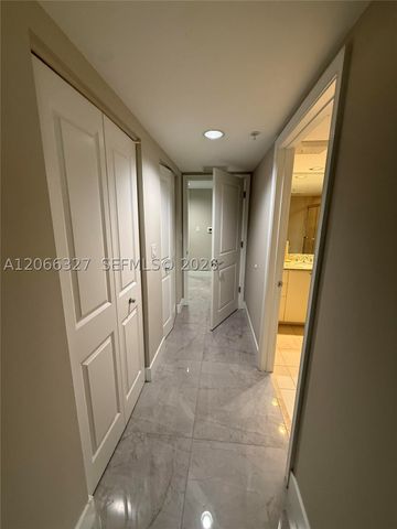610 W Las Olas Blvd 913N, Fort Lauderdale, FL 33312