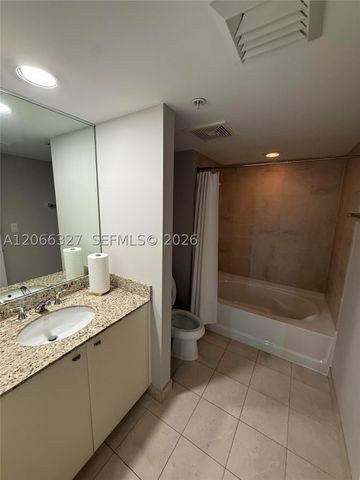 610 W Las Olas Blvd 913N, Fort Lauderdale, FL 33312