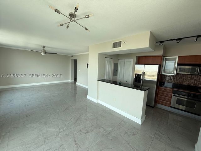 610 W Las Olas Blvd 913N, Fort Lauderdale, FL 33312