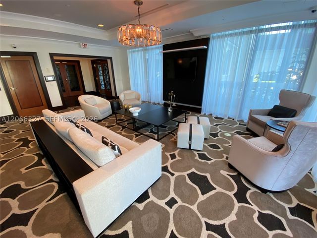 610 W Las Olas Blvd 913N, Fort Lauderdale, FL 33312