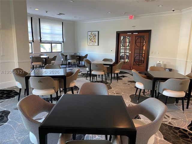 610 W Las Olas Blvd 913N, Fort Lauderdale, FL 33312