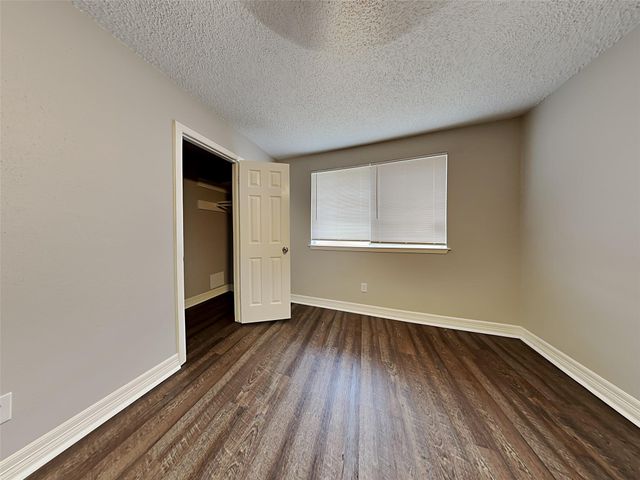 6907 Foxside Lane, Humble, TX 77338