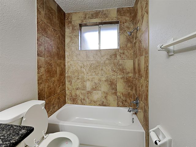 6907 Foxside Lane, Humble, TX 77338