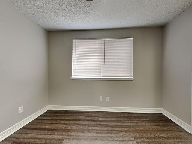 6907 Foxside Lane, Humble, TX 77338