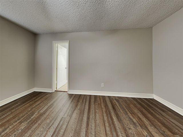 6907 Foxside Lane, Humble, TX 77338