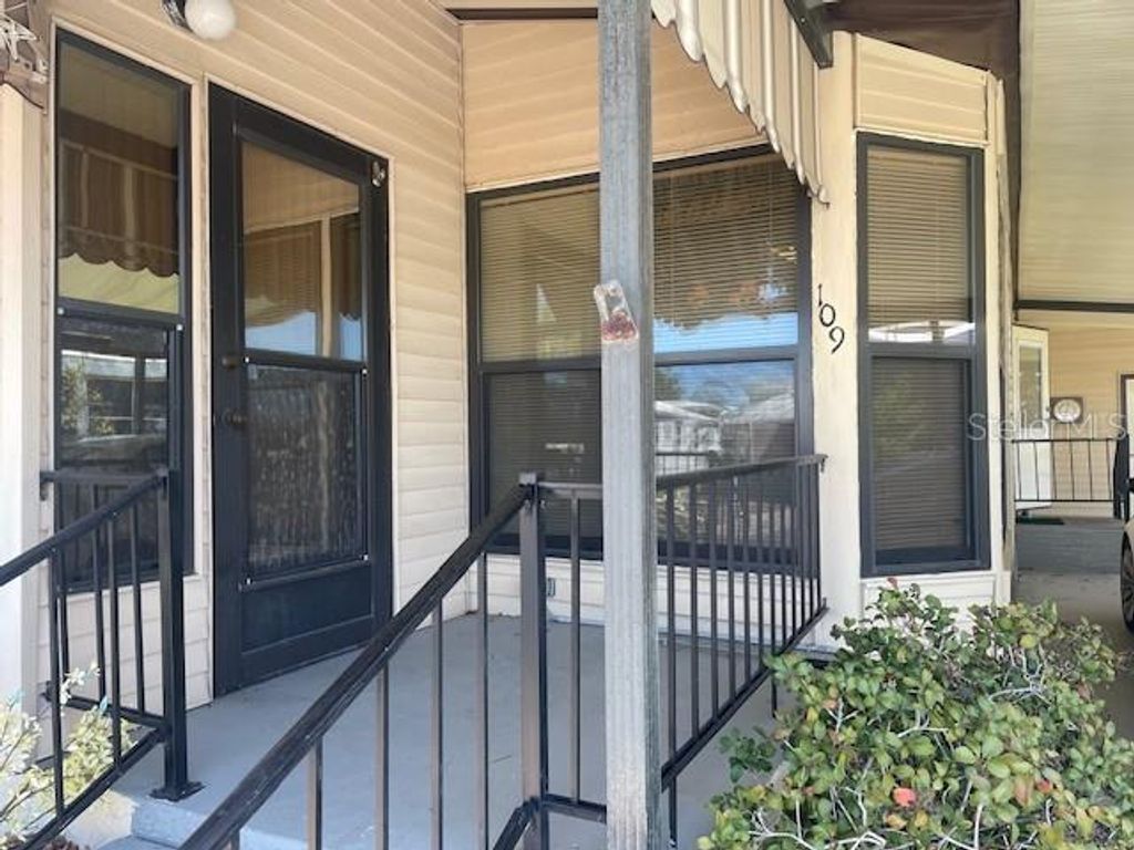 5707 45TH STREET E 109, Bradenton, FL 34203