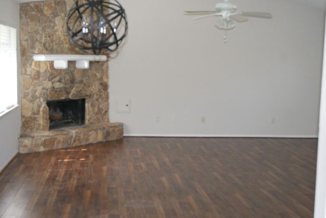 3322 Sycamore Springs Drive, Houston, TX 77339