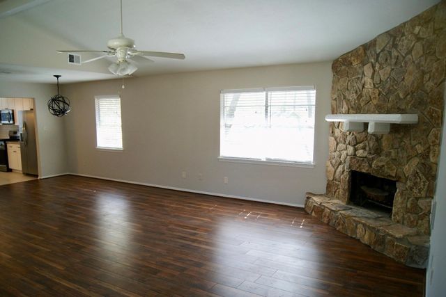 3322 Sycamore Springs Drive, Houston, TX 77339