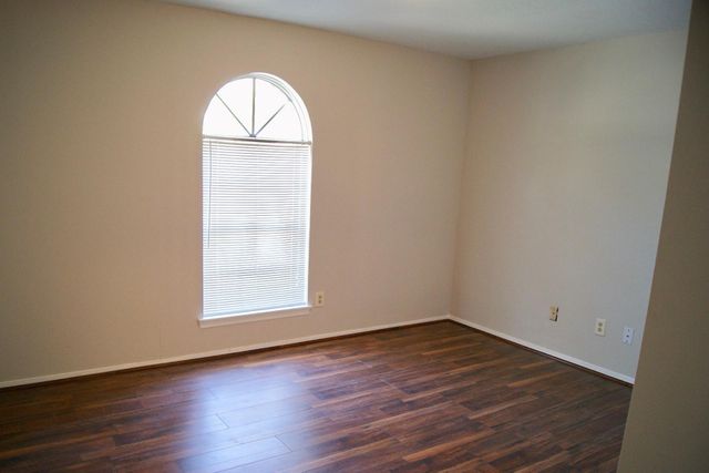 3322 Sycamore Springs Drive, Houston, TX 77339