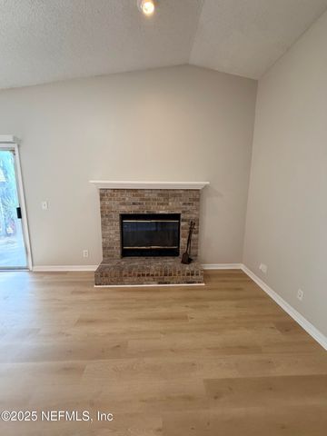 5826 LISKA Drive, Jacksonville, FL 32244