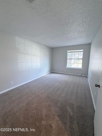 5826 LISKA Drive, Jacksonville, FL 32244