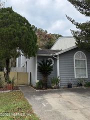 5826 LISKA Drive, Jacksonville, FL 32244