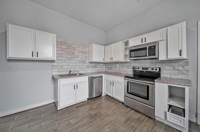 2205 Sumpter Street, Houston, TX 77026