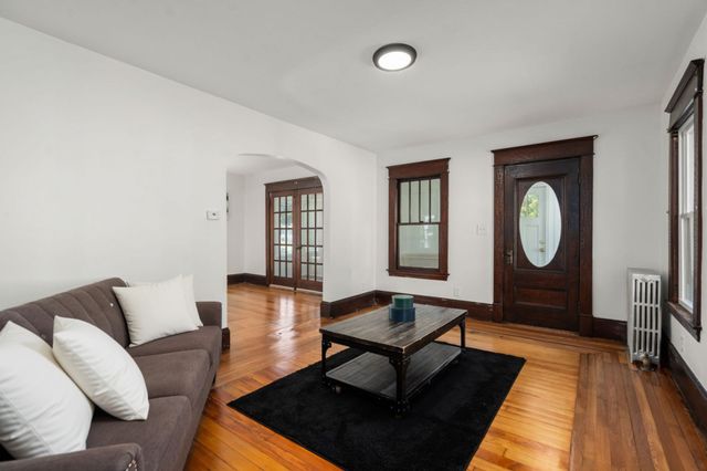 549 Chicopee St, Chicopee, MA 01013
