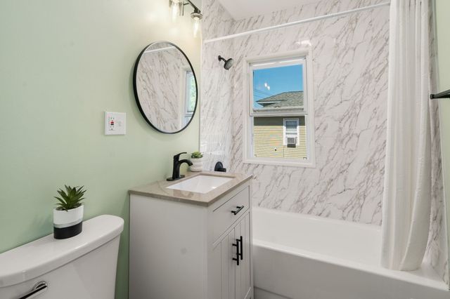 549 Chicopee St, Chicopee, MA 01013