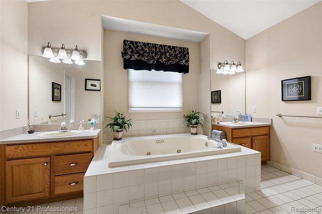 8117 Remington Court, Clarkston, MI 48348