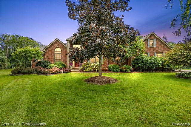 8117 Remington Court, Clarkston, MI 48348