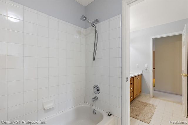 8117 Remington Court, Clarkston, MI 48348